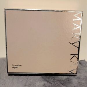 Mary Kay Timewise Repair Set